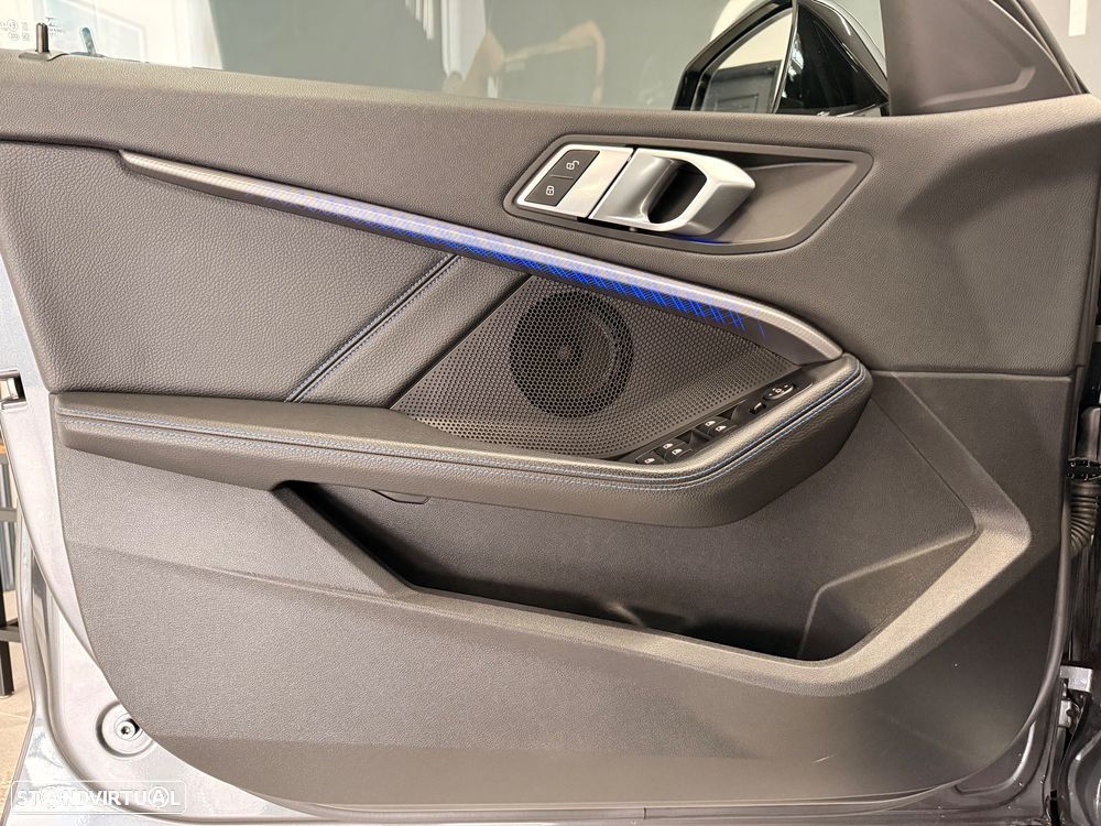 BMW 118 i Pack Desportivo M Auto - 11