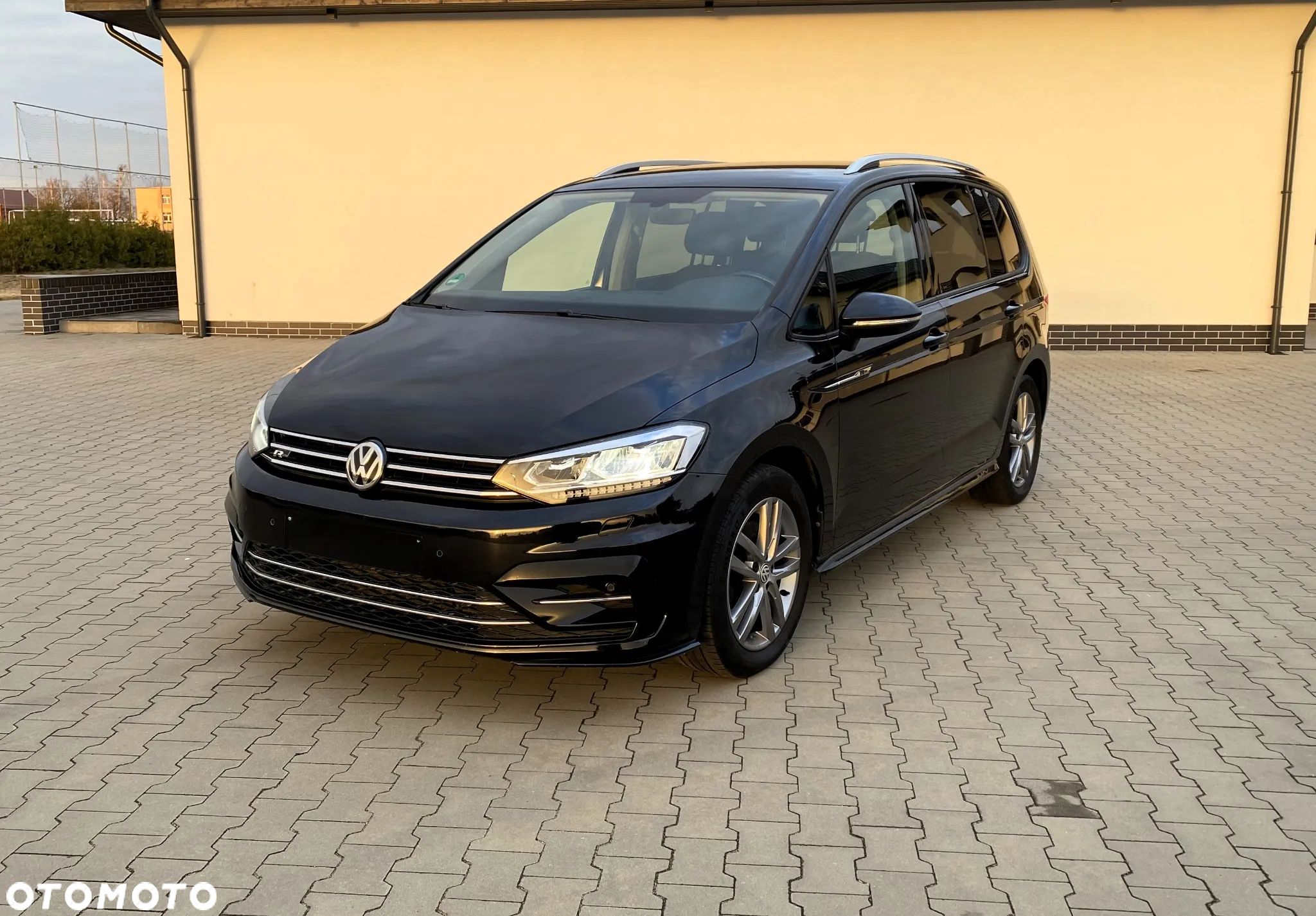 Volkswagen Touran 1.4 TSI BMT Highline - 1