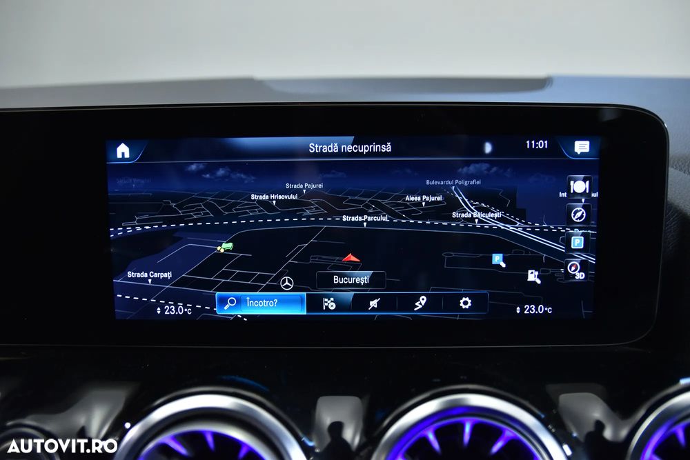 Mercedes-Benz GLA - 25