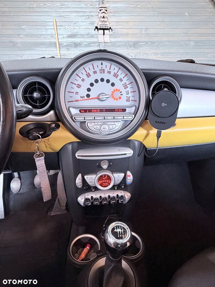 MINI Cooper Standard - 8