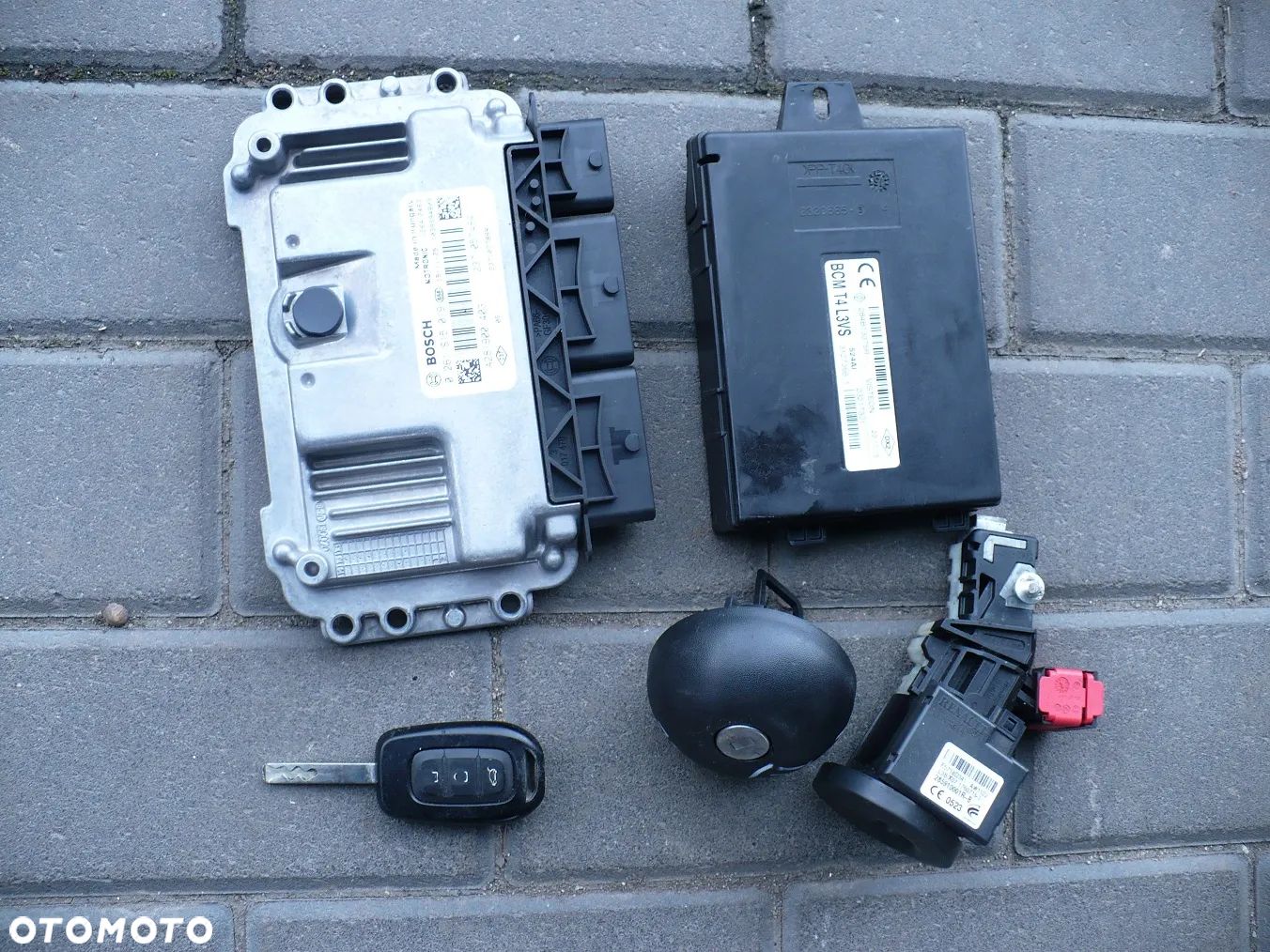 TWINGO III 1.0 SCE 14- STEROWNIK BCM STACYJKA KLUCZ - 1