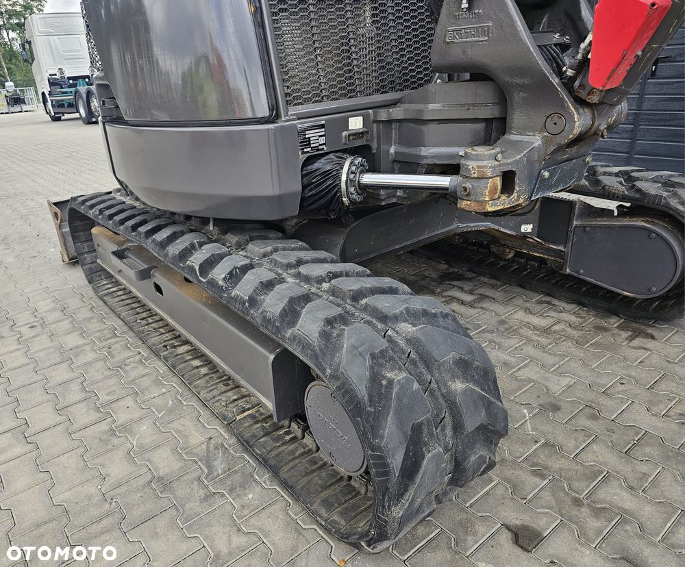Volvo ECR88D - 11