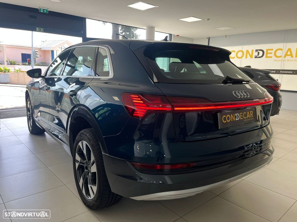 Audi e-tron - 4