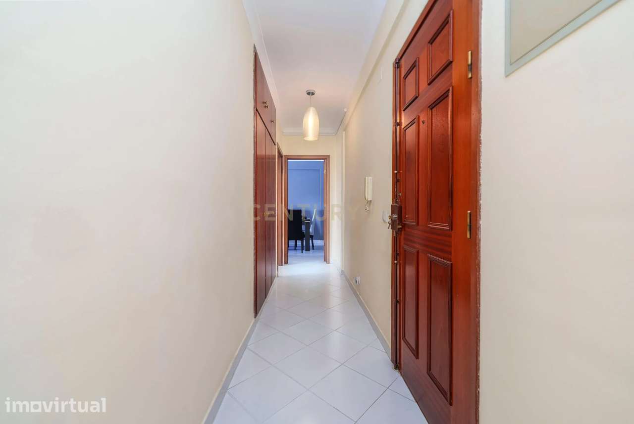 APARTAMENTO T2 | PRONTO A HABITAR | PERTO DO RIA SHOPPING | OLHÃO - Grande imagem: 2/23