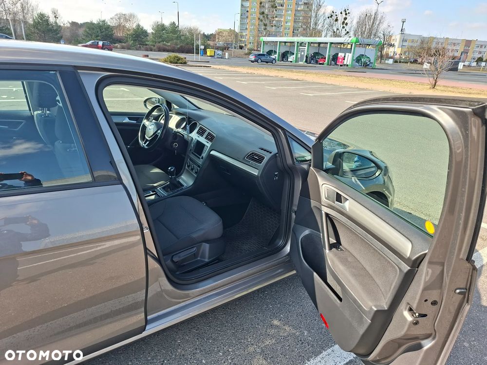 Volkswagen Golf 1.4 TSI BMT Comfortline - 11