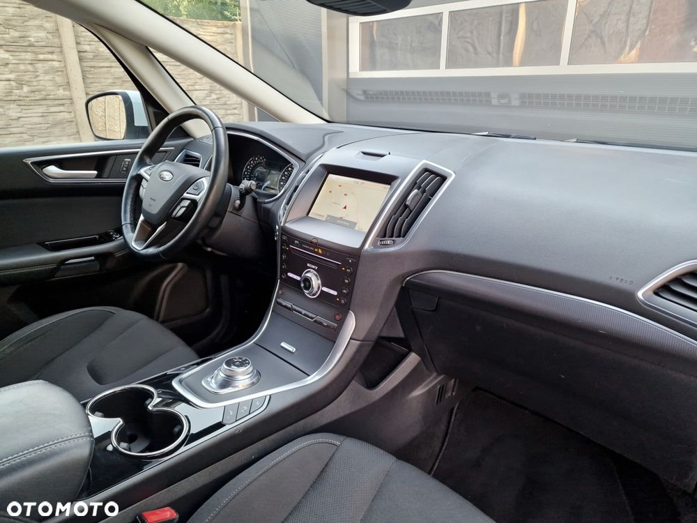 Ford S-Max 2.0 EcoBlue Titanium - 26