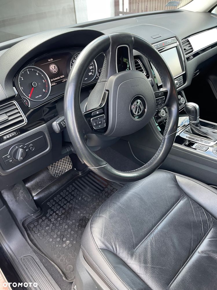 Volkswagen Touareg 3.0 V6 TDI BMT Perfectline R-Style - 16