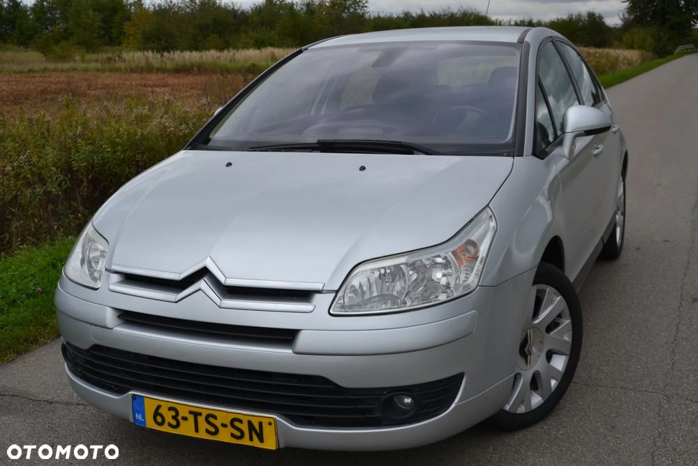 Citroën C4 1.6 16V Confort - 32