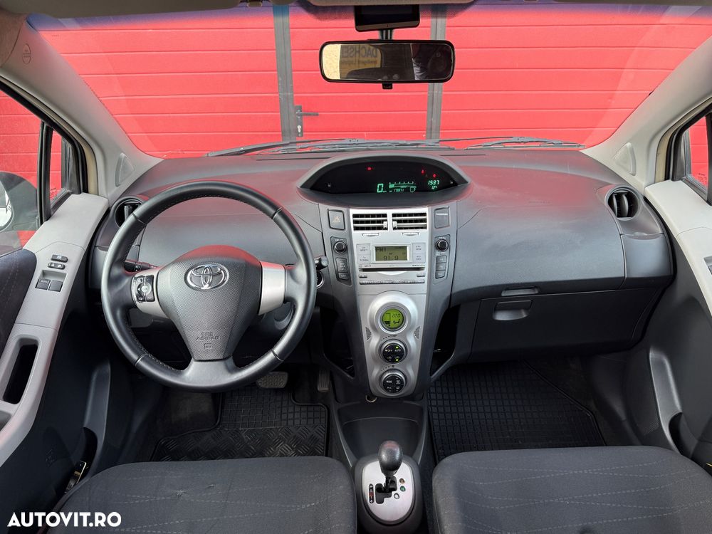 Toyota Yaris 1.4 D-4D Aut Sol - 5