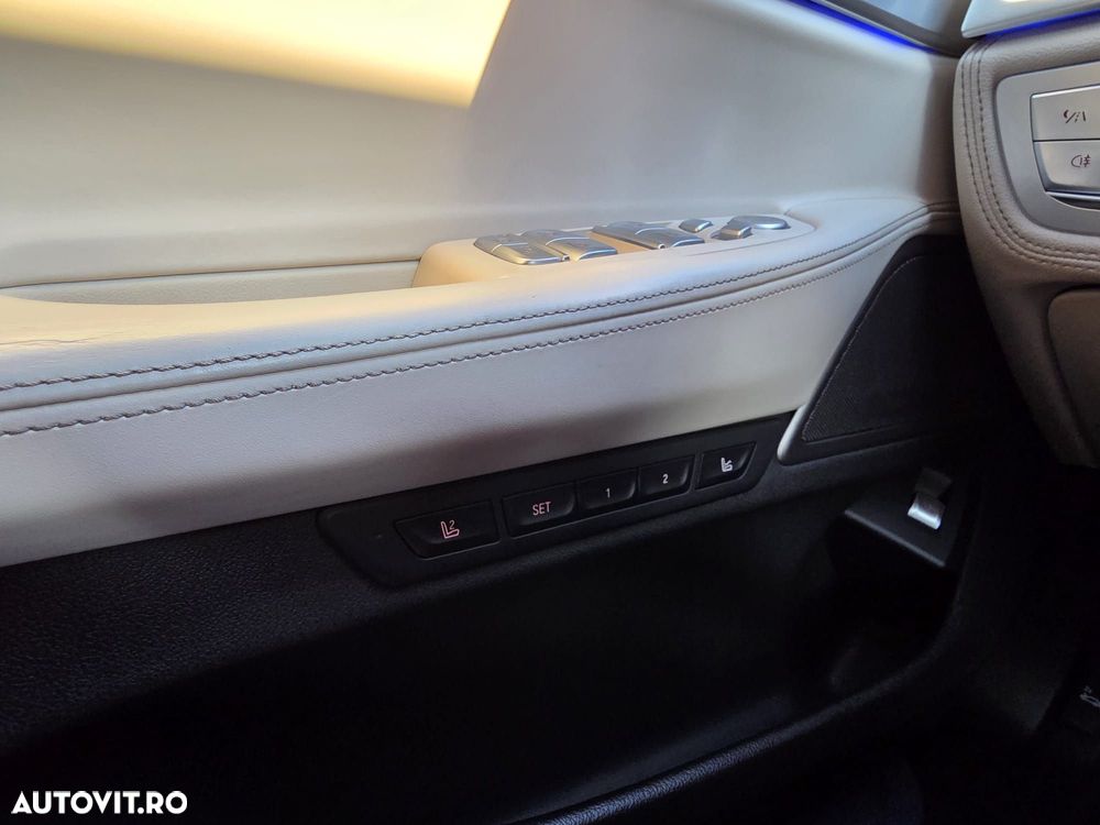 BMW Seria 7 740d xDrive MHEV - 18