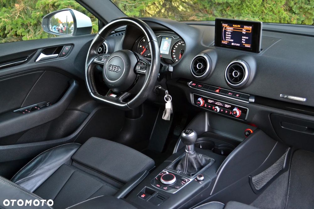 Audi A3 Sportback 2.0 TDI quattro S line Sportpaket - 22