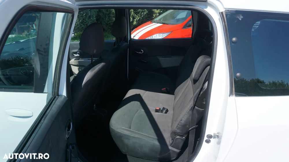 Dacia Lodgy 1.6 Ambiance - 9