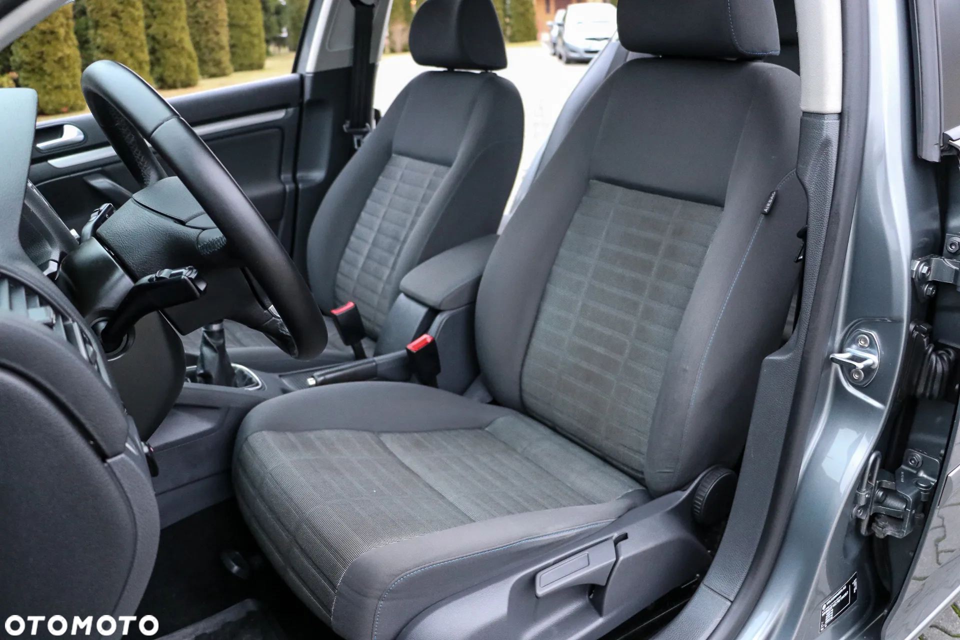 Volkswagen Golf 1.6 Tour Edition - 29