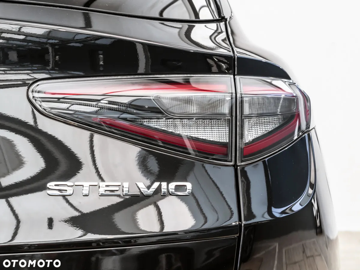 Alfa Romeo Stelvio 2.0 Turbo Intensa Q4 - 5