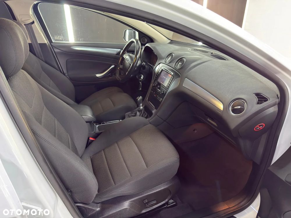 Ford Mondeo 2.0 TDCi Titanium X - 12