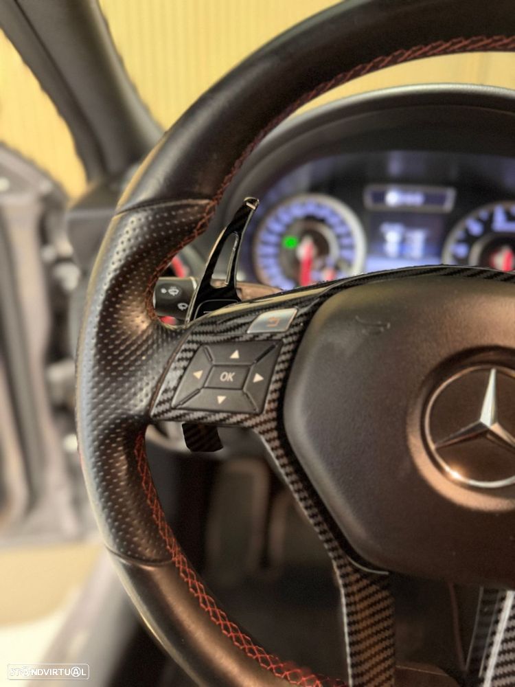 Mercedes-Benz A 45 AMG 4Matic Speedshift 7G-DCT - 12