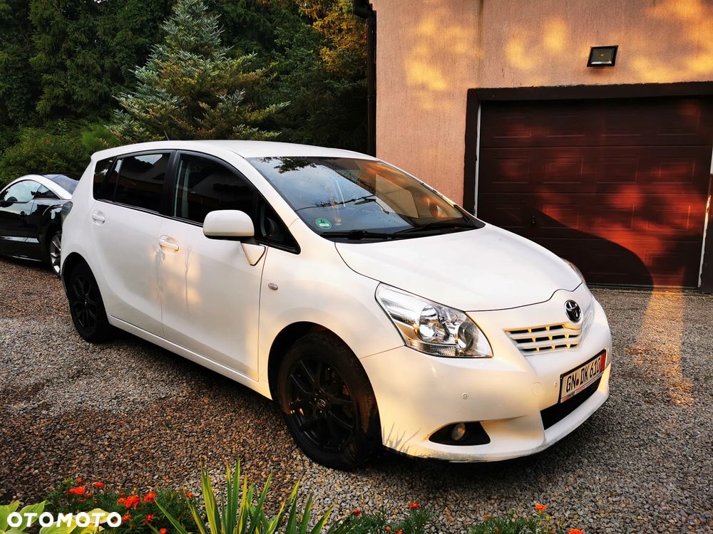 Toyota Verso 1.8 Premium 7os - 2