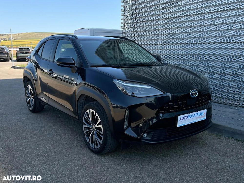 Toyota Yaris Cross 1.5 VVT-i HSD 4x2 Exclusive Elegant - 2