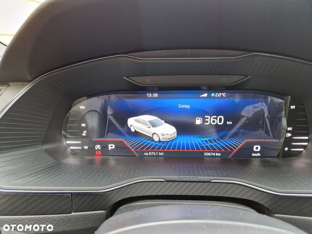 Skoda Superb 2.0 TDI SCR Sportline DSG - 28