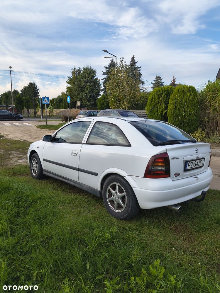 Opel Astra - 3
