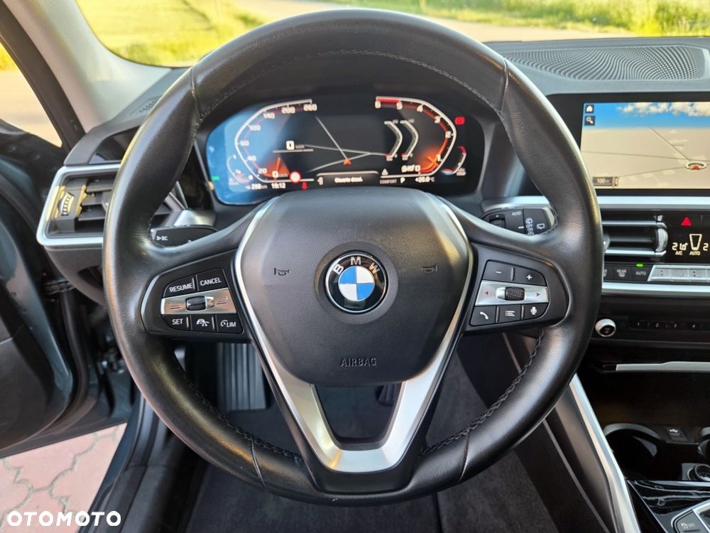 BMW Seria 3 - 21