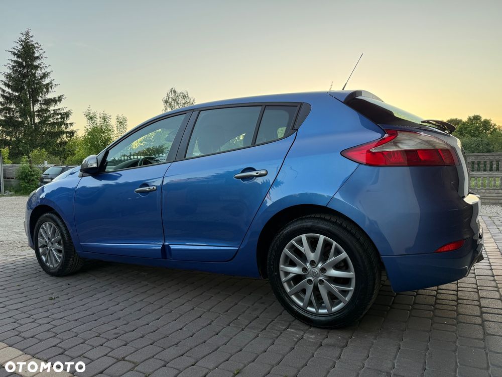 Renault Megane ENERGY TCe 115 Start & Stop Bose Edition - 6