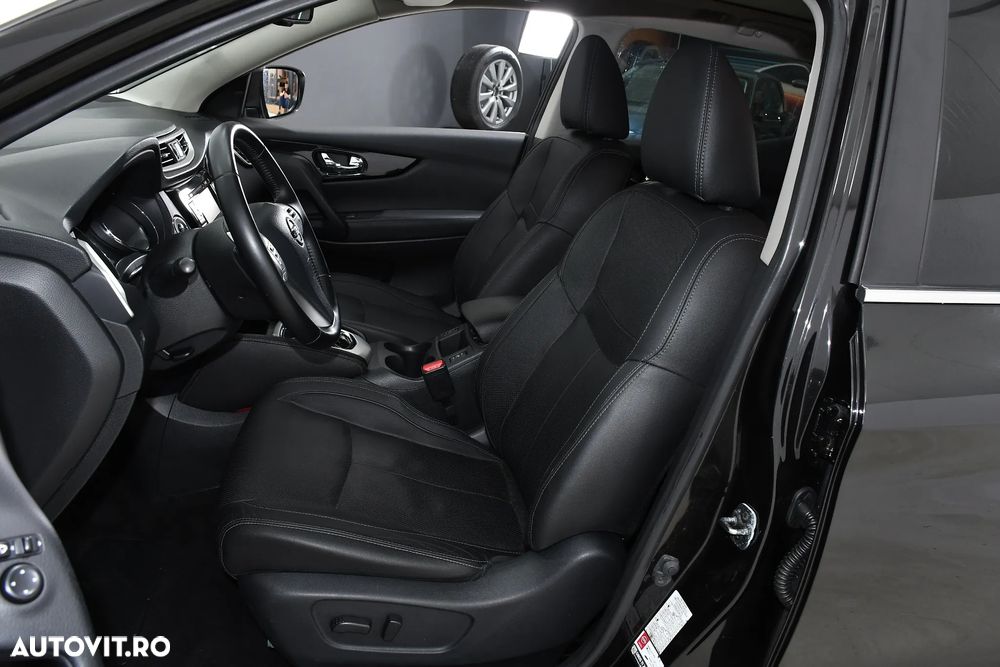 Nissan Qashqai 1.6 DCI Xtronic TEKNA+ - 14