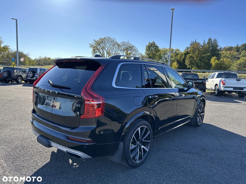 Volvo XC 90 - 2
