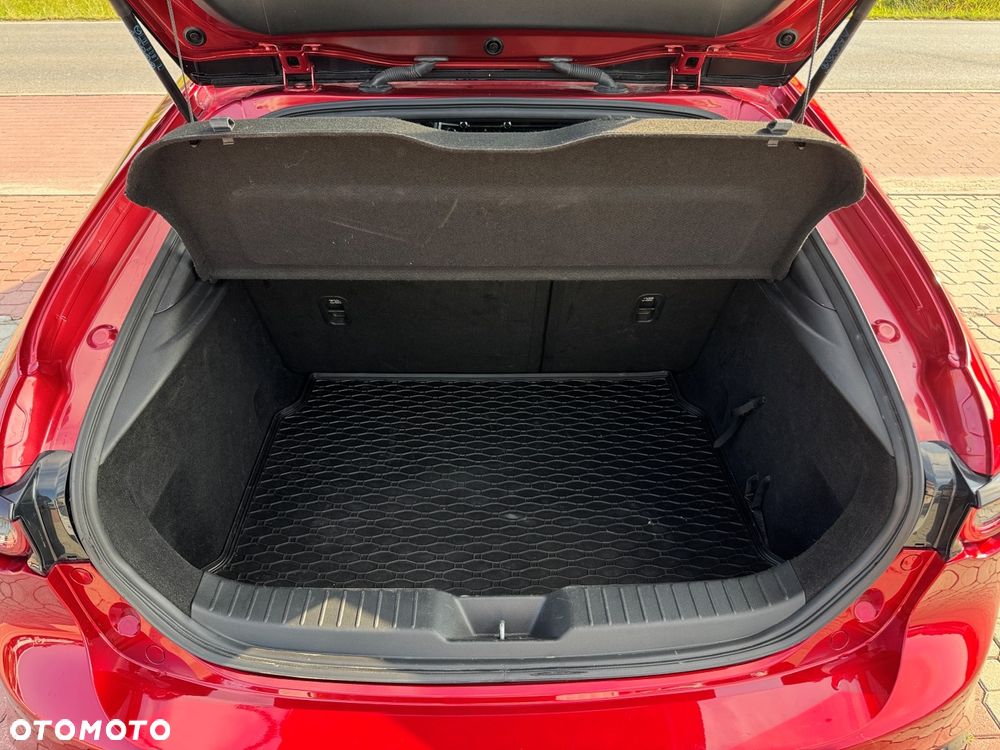 Mazda 3 SKYACTIV-D 1.8 - 11