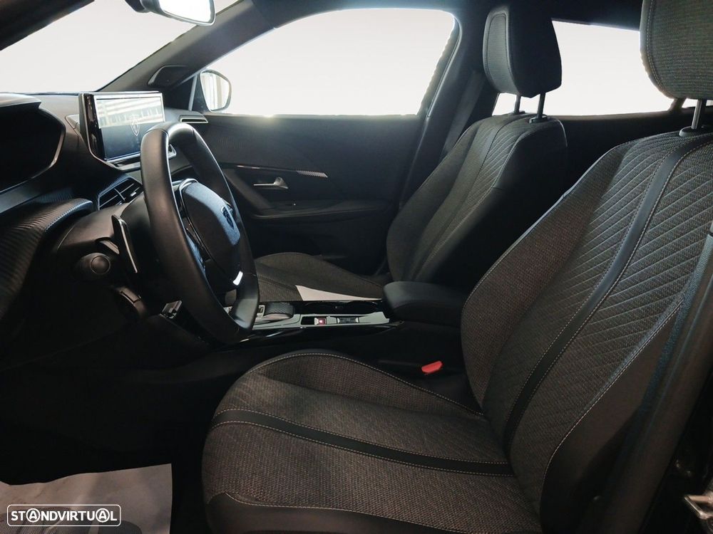 Peugeot 2008 - 9