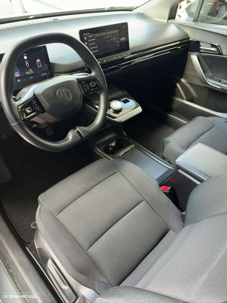 MG MG4 64 kWh Luxury - 8