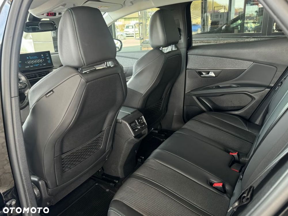 Peugeot 3008 BlueHDi 130 Stop & Start EAT8 Allure - 25