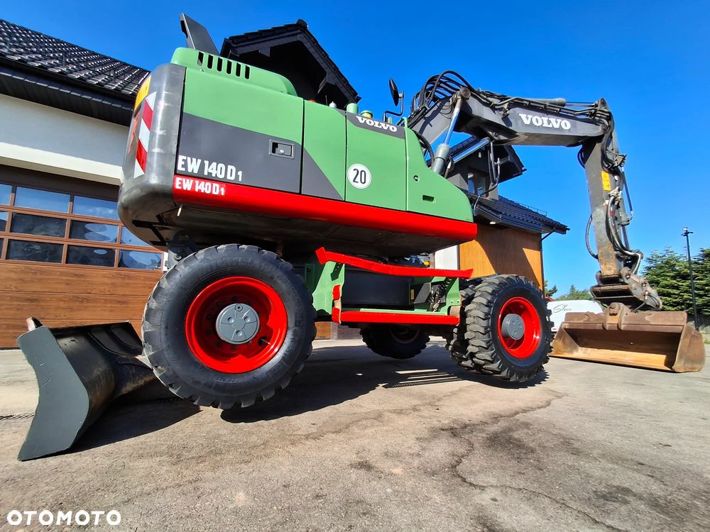 Volvo EW 140D Koparka Kołowa OilQuick Szybkozłącze Podwójne Koła 2015 Rok 2439 MTH Moc: 204 KM Dodatkowa Łyżka Pług Bardzo Dobry Stan Sprowadzona - 22