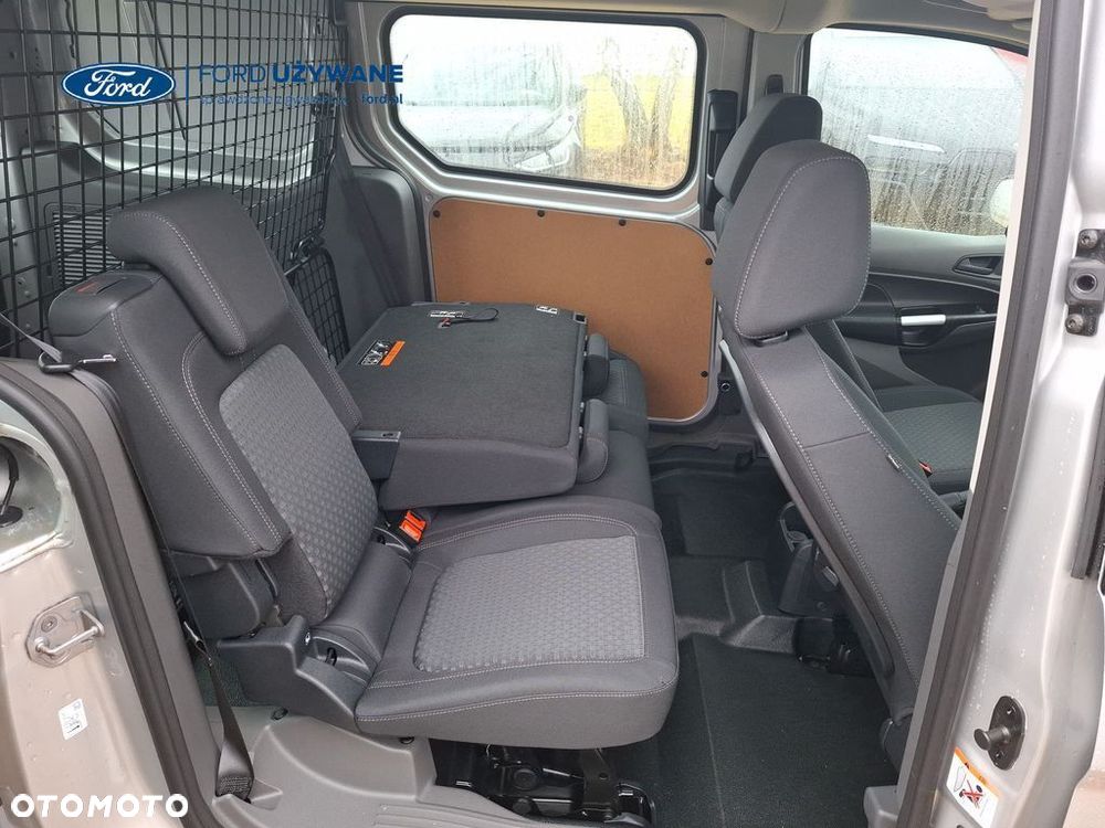 Ford Transit Connect - 8