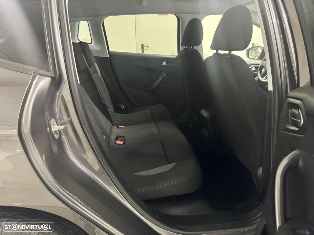 Peugeot 2008 1.2 PureTech Style - 25