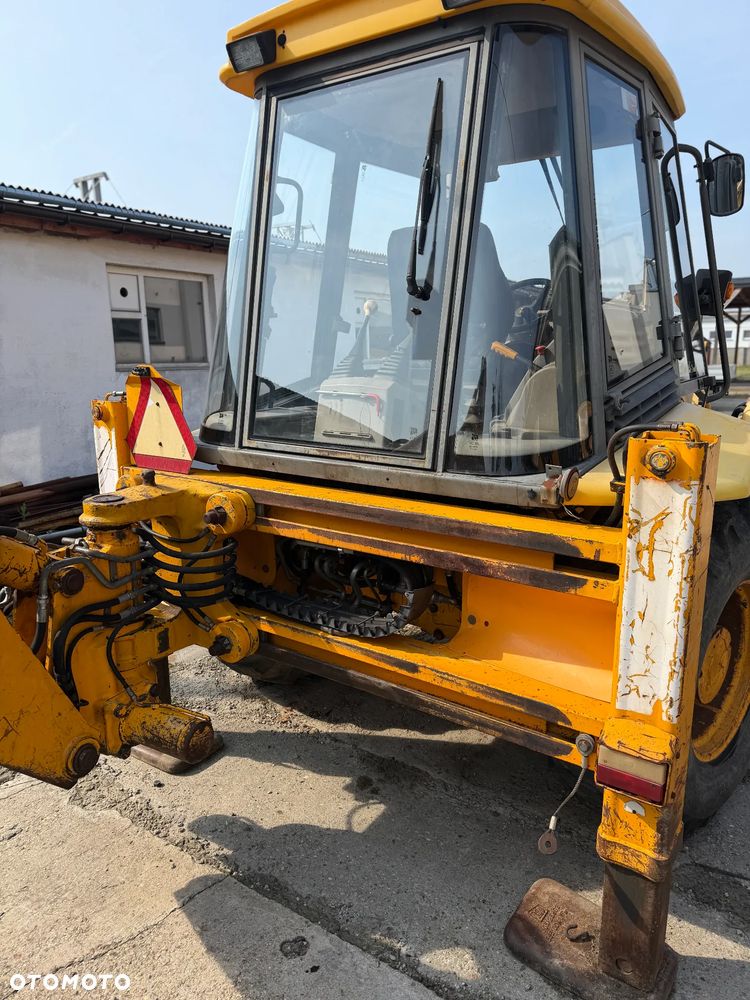 JCB 4CX - 3