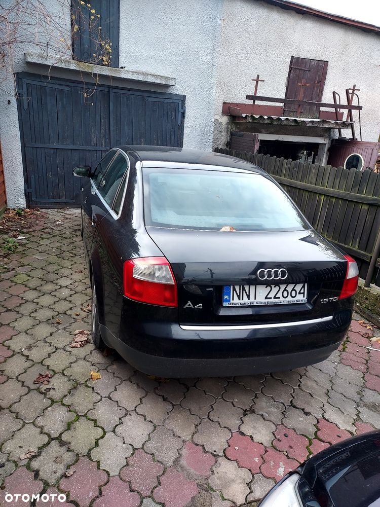 Audi A4 Limousine - 3