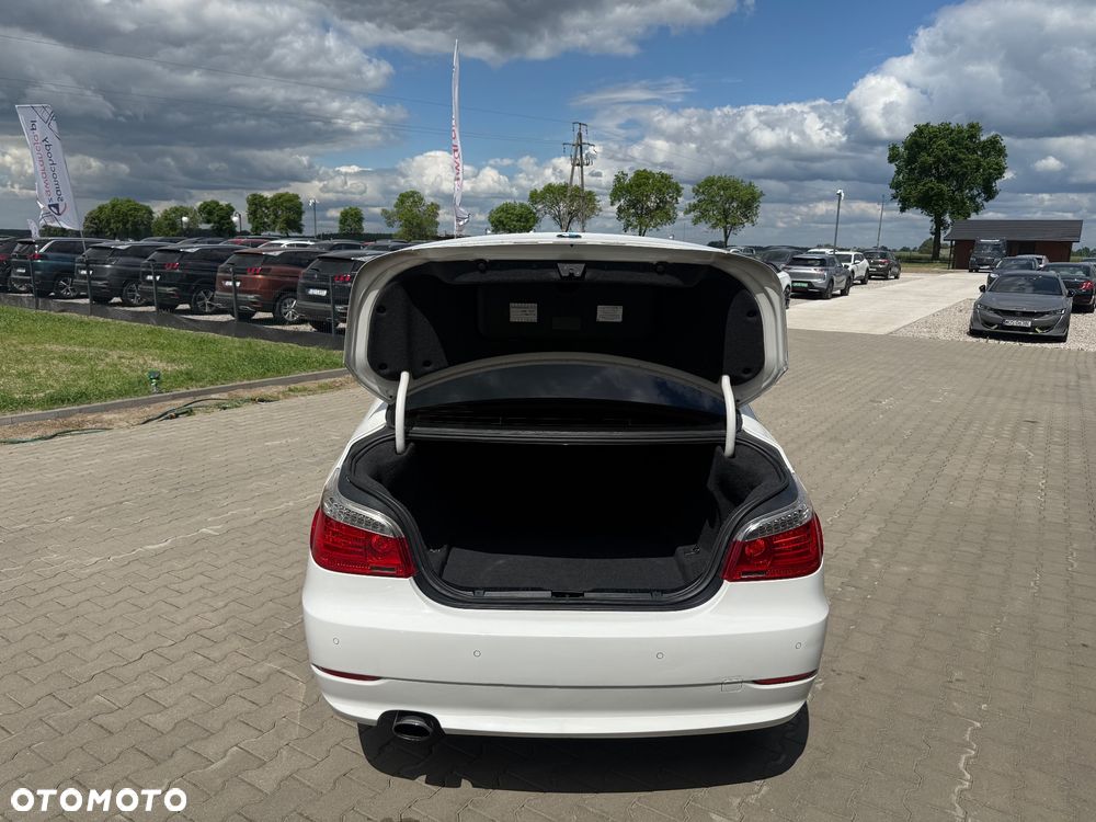 BMW Seria 5 520i Edition Exclusive - 29