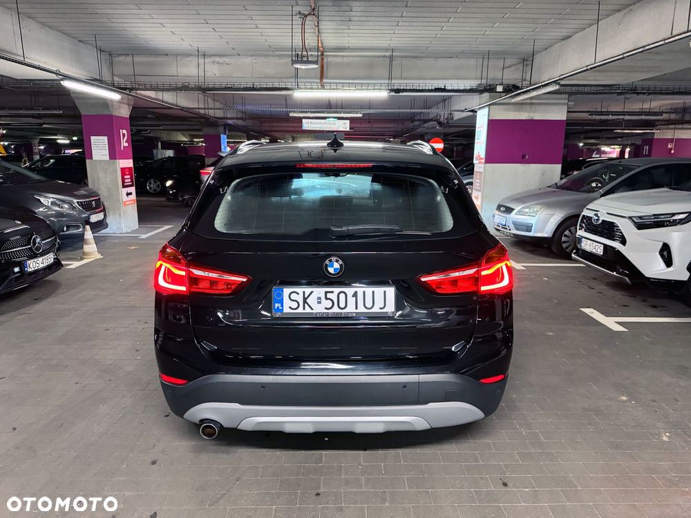 BMW X1 sDrive18d xLine sport - 5