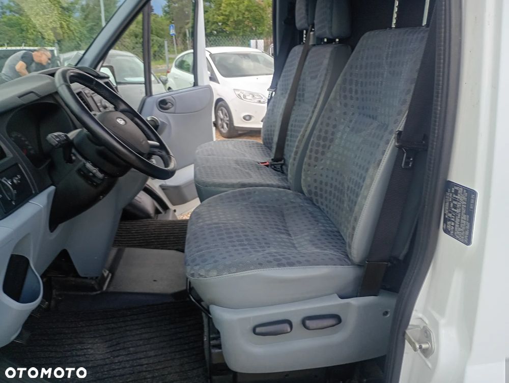 Ford Transit - 39