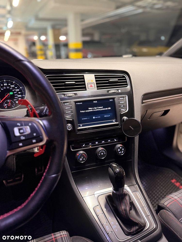 Volkswagen Golf 2.0 TSI GTI DSG - 11