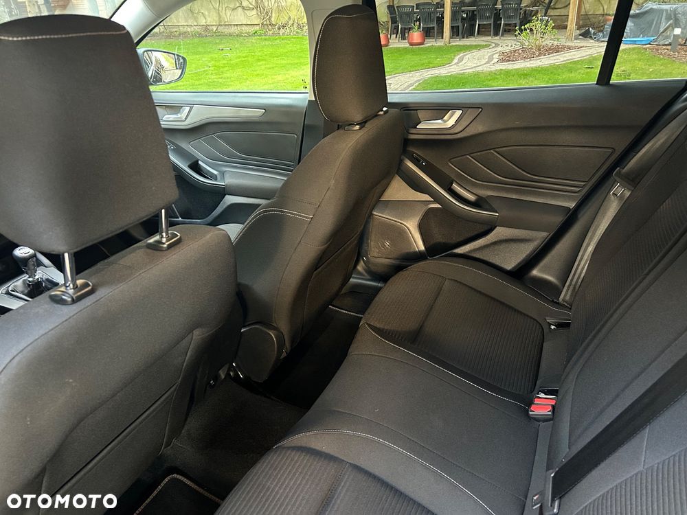 Ford Focus 1.0 EcoBoost mHEV Titanium X - 12