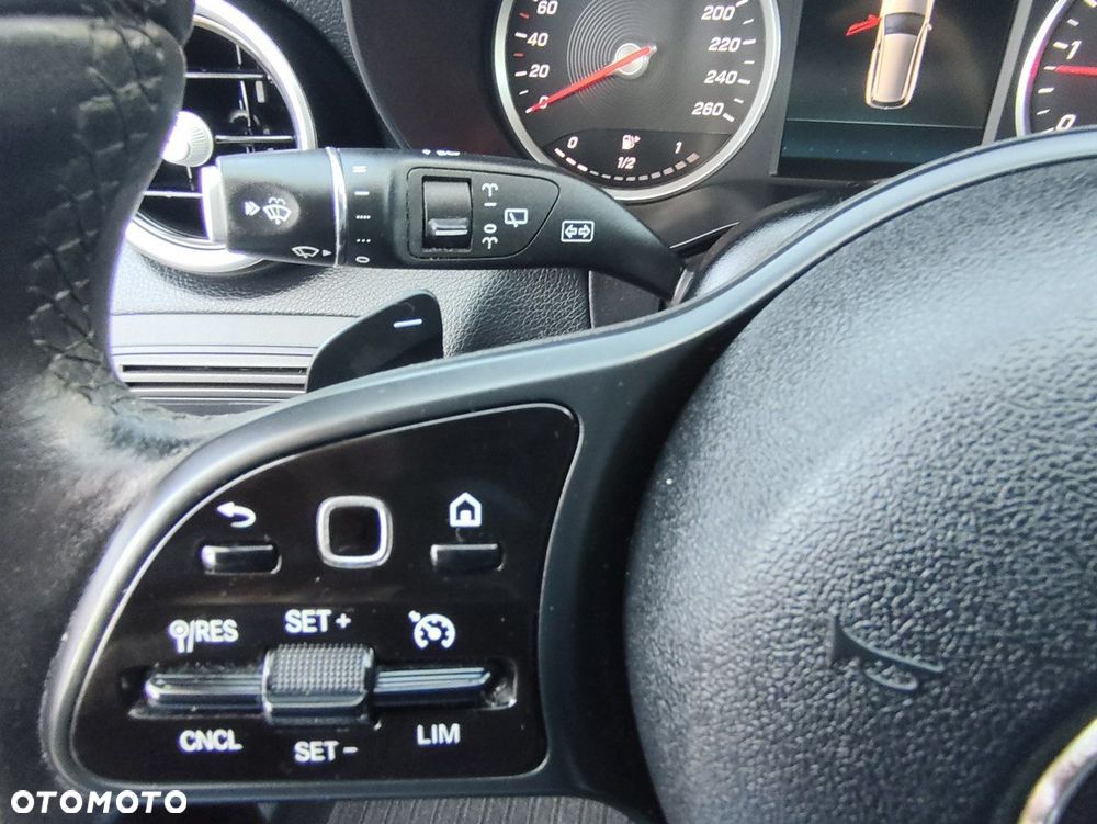 Mercedes-Benz Klasa C 200 d 9G-TRONIC - 15