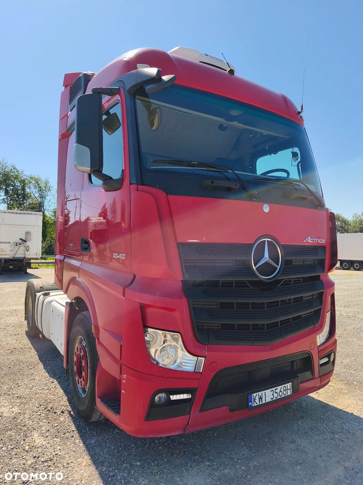 Mercedes-Benz ACTROS - 2