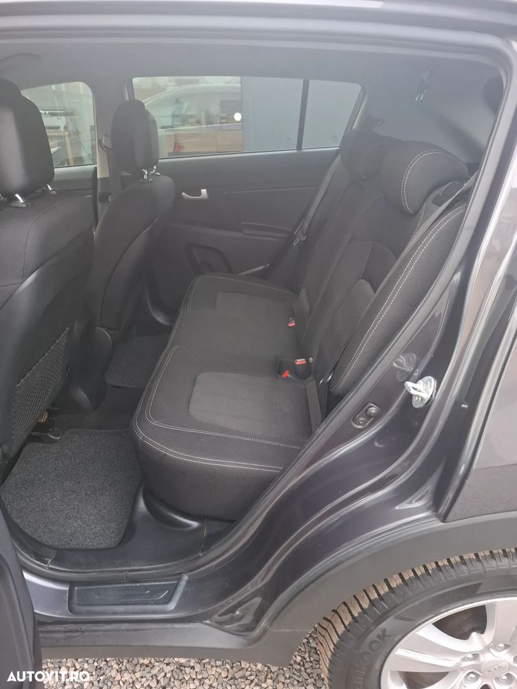 Kia Sportage 1.7 DSL MT 4x2 PREMIUM - 8