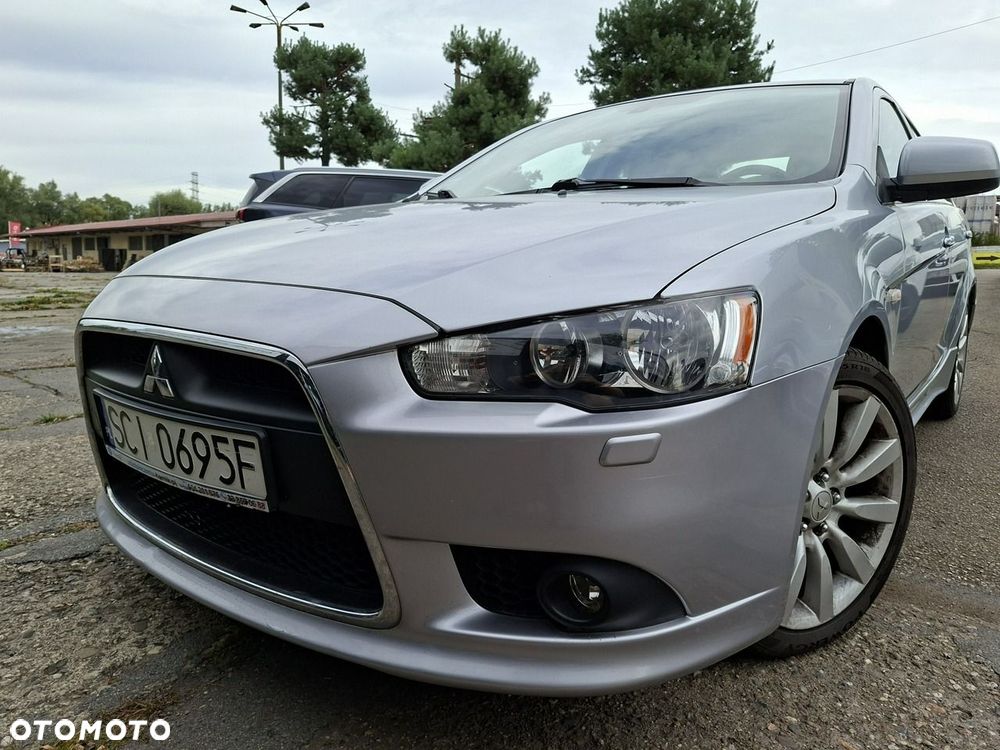 Mitsubishi Lancer - 2
