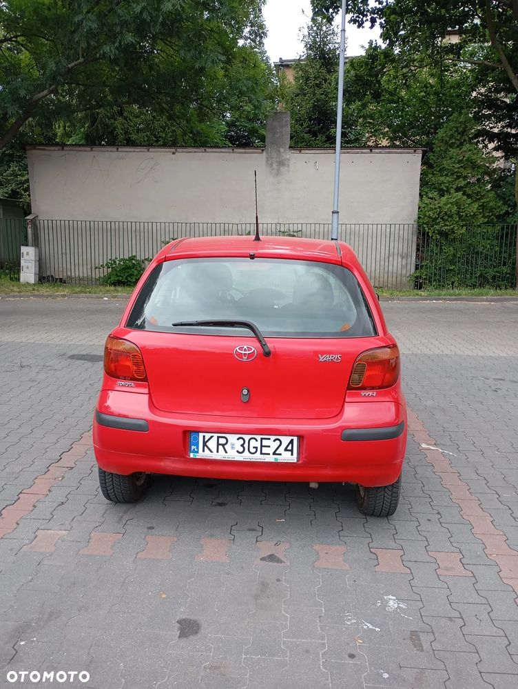 Toyota Yaris 1.0 - 2