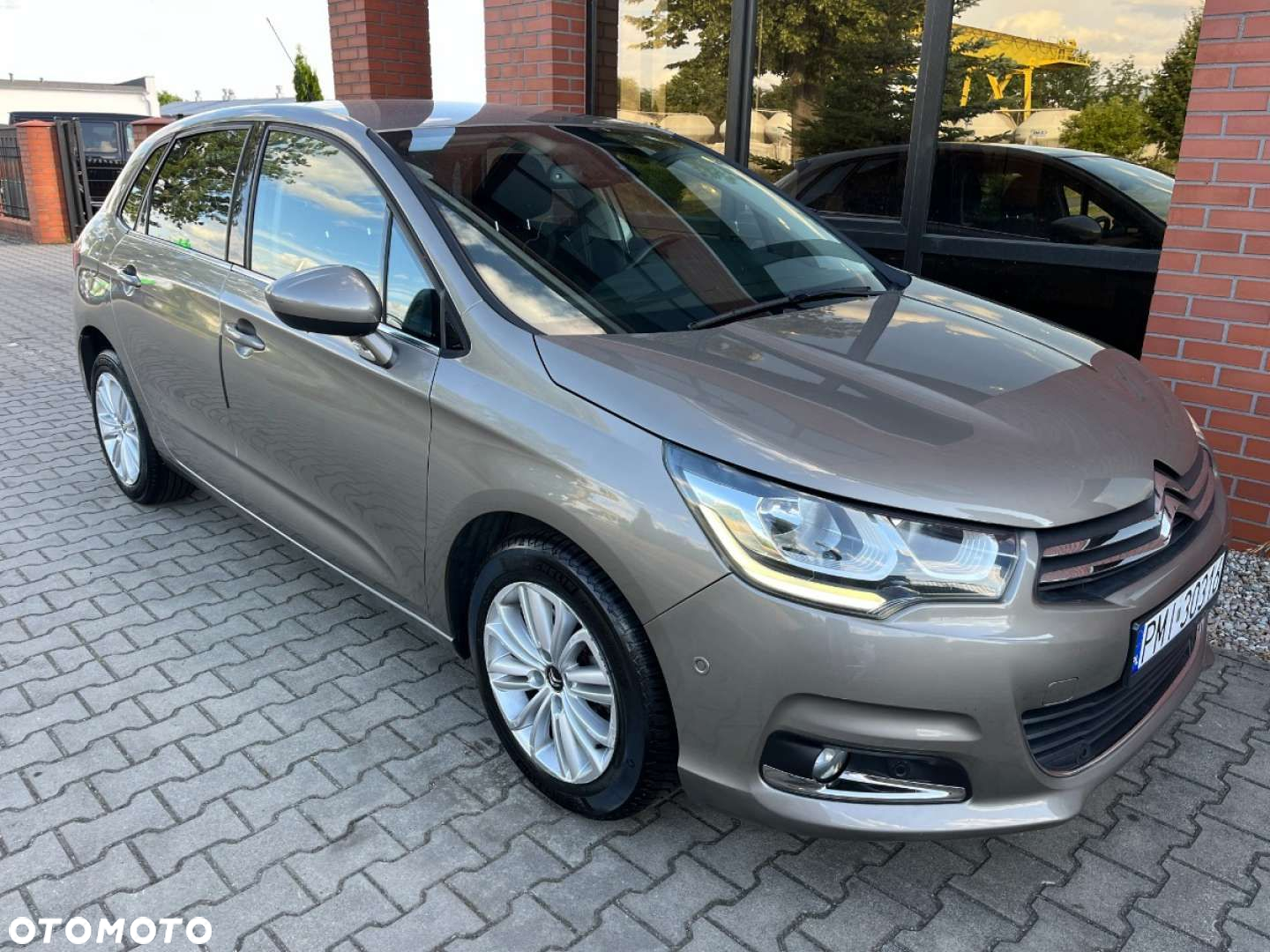 Citroën C4 PureTech 130 Stop&Start PLUS - 2