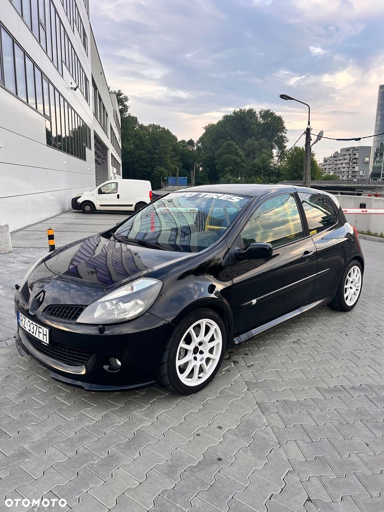 Renault Clio 2.0 16V Sport - 2