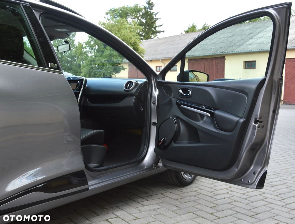 Renault Clio - 24